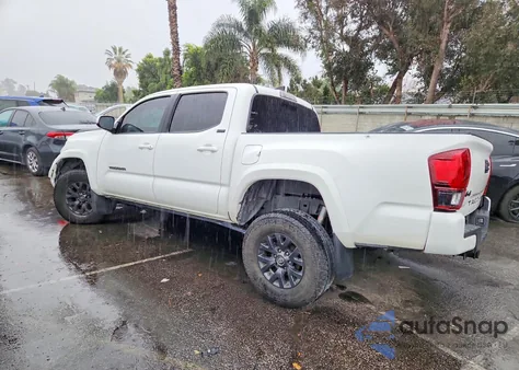 2021 Toyota Tacoma Double Cab z USA, uszkodzony, nr VIN 5TFCZ5AN4MX273174